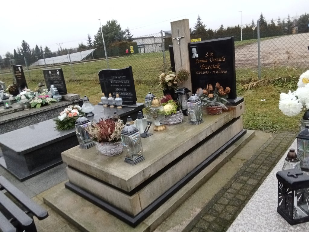 Grób Roman Trzeciak