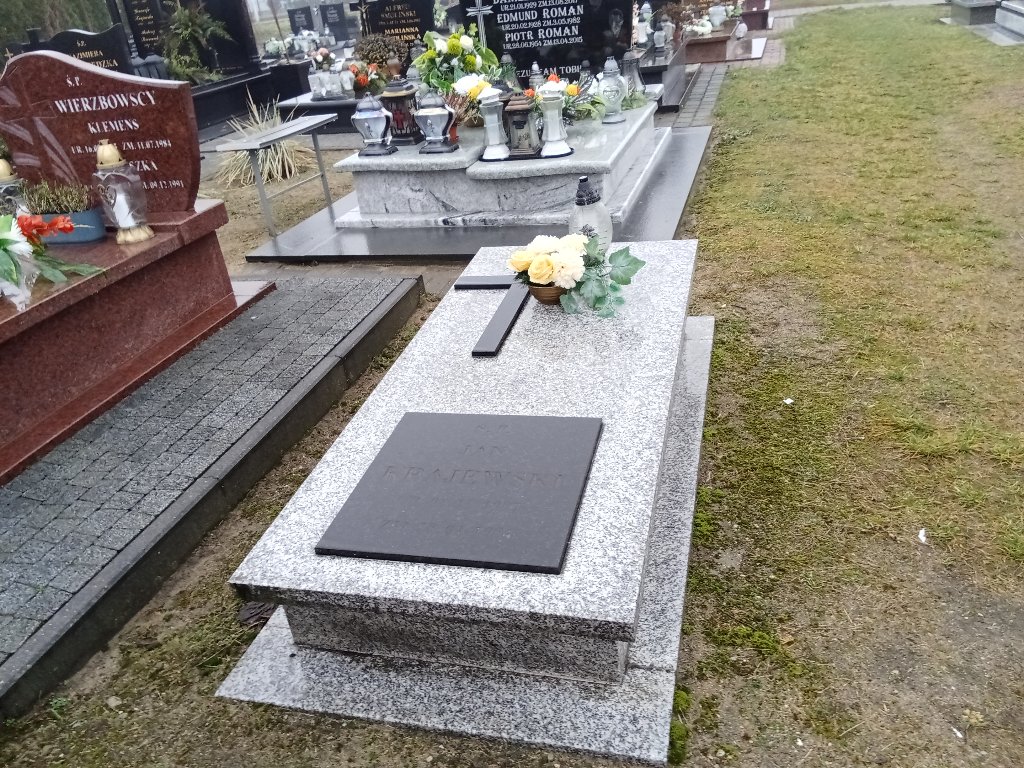 Grób JAN KRAJEWSKI
