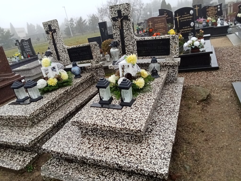 Grób MIECZYSŁAW REPKA
