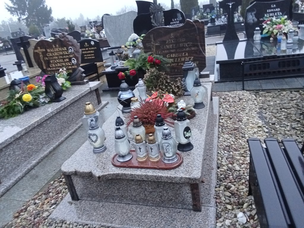 Grób RYSZARD SAMULEWICZ