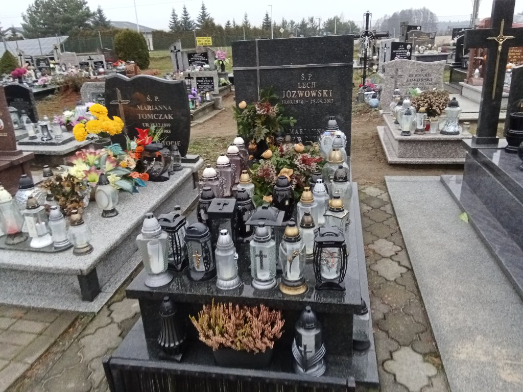Grób Lech Józwowski