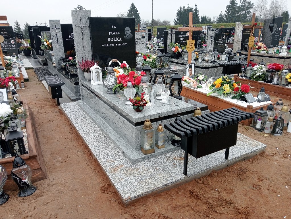 Grób PAWEŁ ROLKA
