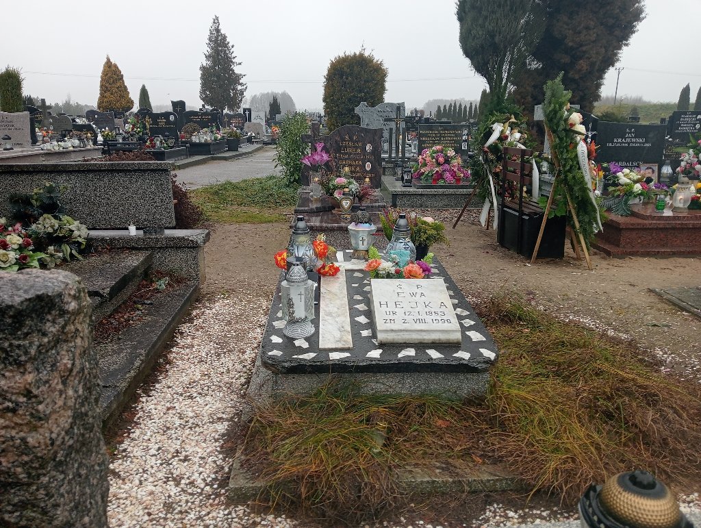 Grób EWA HEJKA